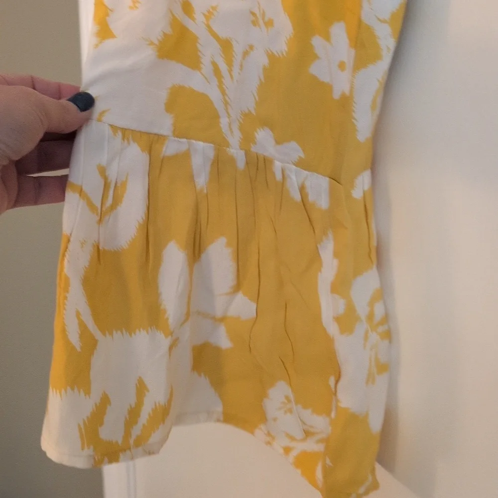 Yellow and White Floral Sundress with Tie Straps - Picture 6 of 15